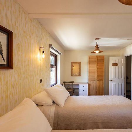 Abriga Bed And Breakfast 코이아이케 외부 사진